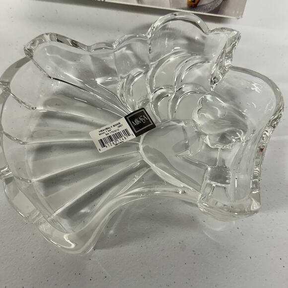 7.75" Mikasa Holiday Heavenly Song Crystal Bowl, New in box - Picture 4 of 7